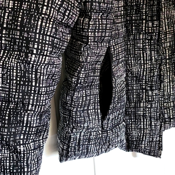 Calvin Klein Down Jacket Size M. - Picture 5 of 13